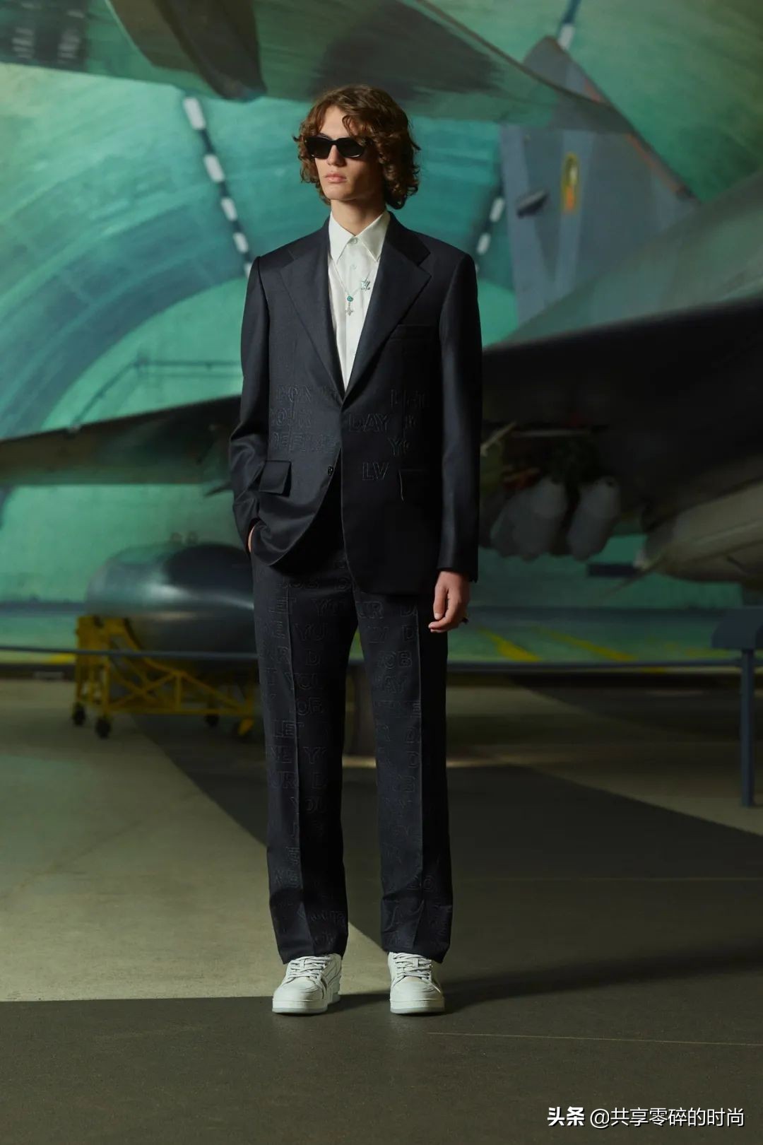 路易威登lv2015春夏男装系列,lv路易威登2023年男装