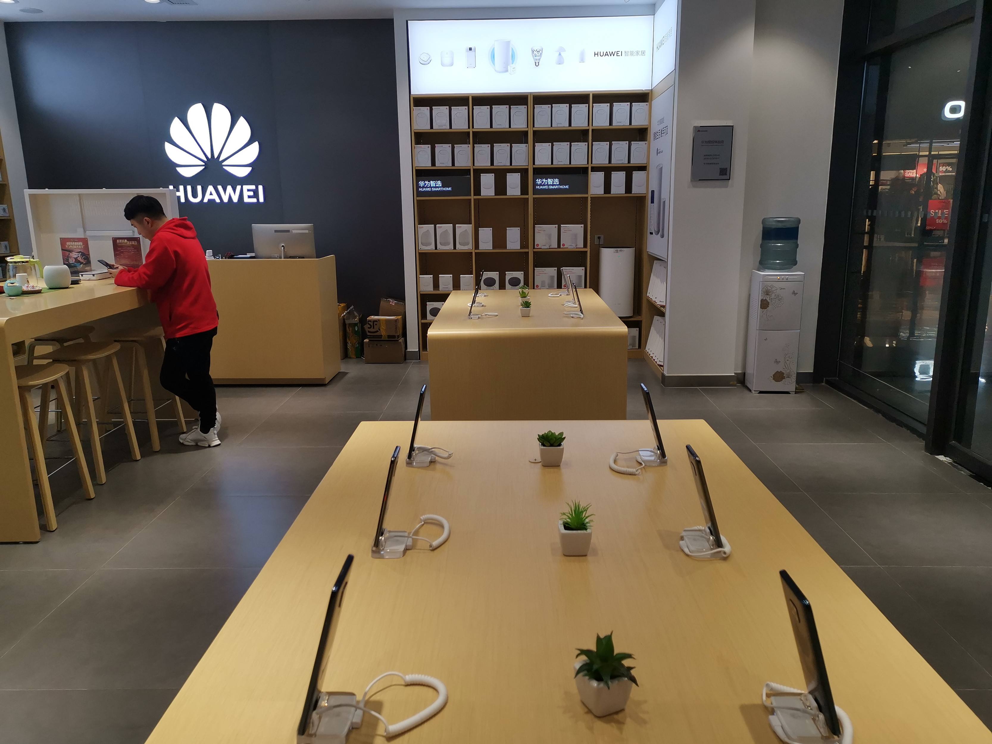 手机店怎么倒闭这么多,为什么街边的手机店不会倒闭