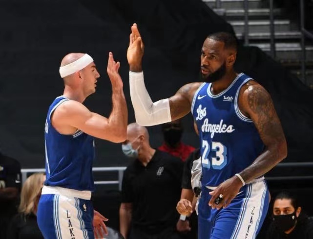 -18最低正负值!输球的“罪魁祸首”找到了?他真不如秃曼巴