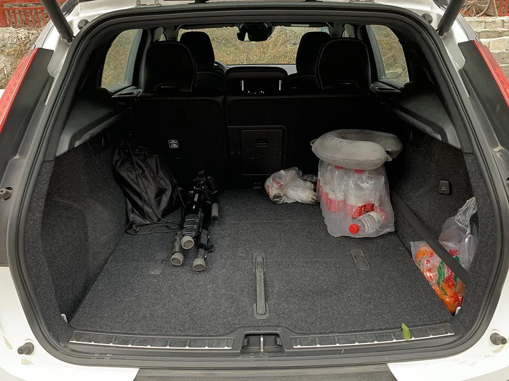 最新沃尔沃xc40试驾视频,深度试驾沃尔沃xc40最低配