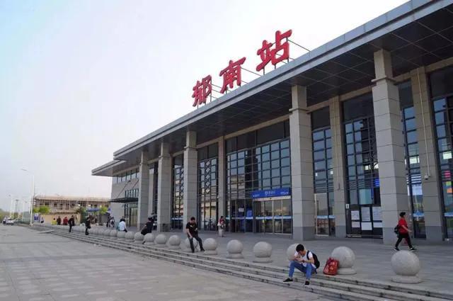 向郁南，郁南像一幅沉静的水墨