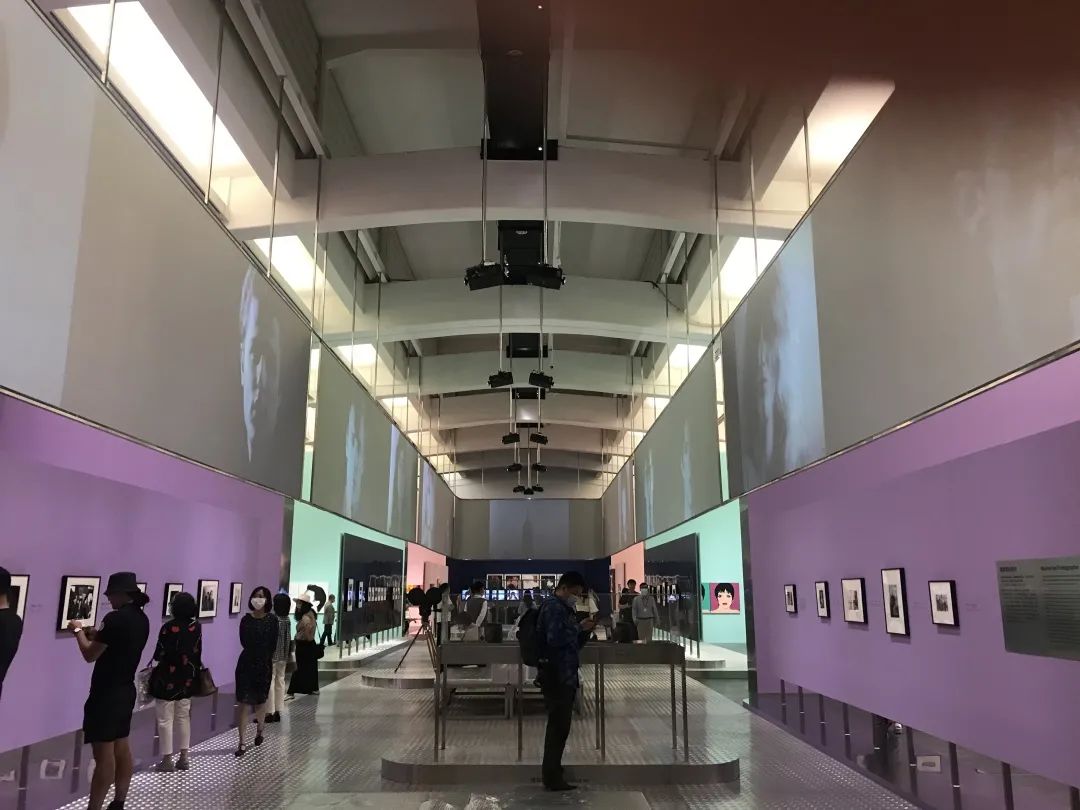 安迪沃霍尔有预言吗,安迪沃霍尔的预言