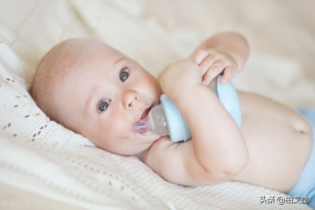 宝宝喝奶粉不爱喝水怎么办尿黄,宝宝喝奶粉不肯喝水怎么办