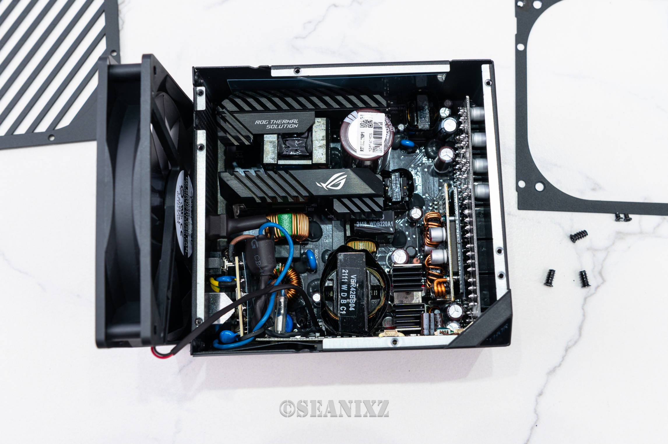 rog雷神850w电源一代,rogthor雷神1600t