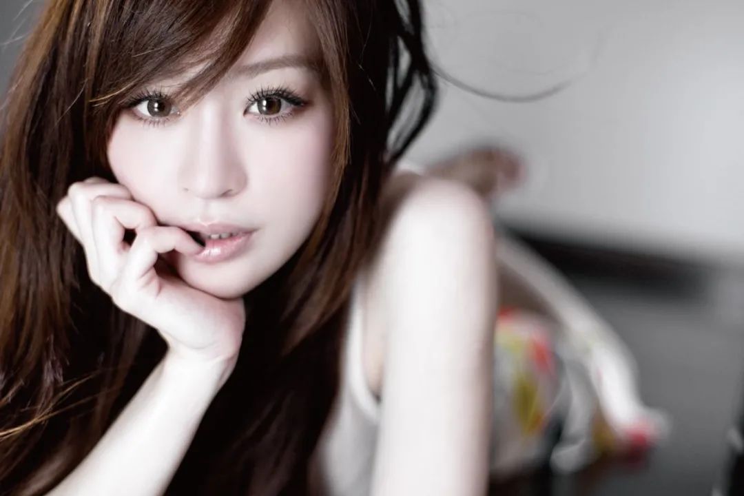 王心凌逆袭视频,从爆红到被抛弃