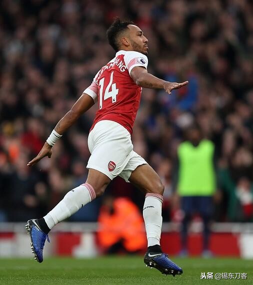 欧洲五大联赛综述，大巴黎止步连胜，曼城坐稳领头羊