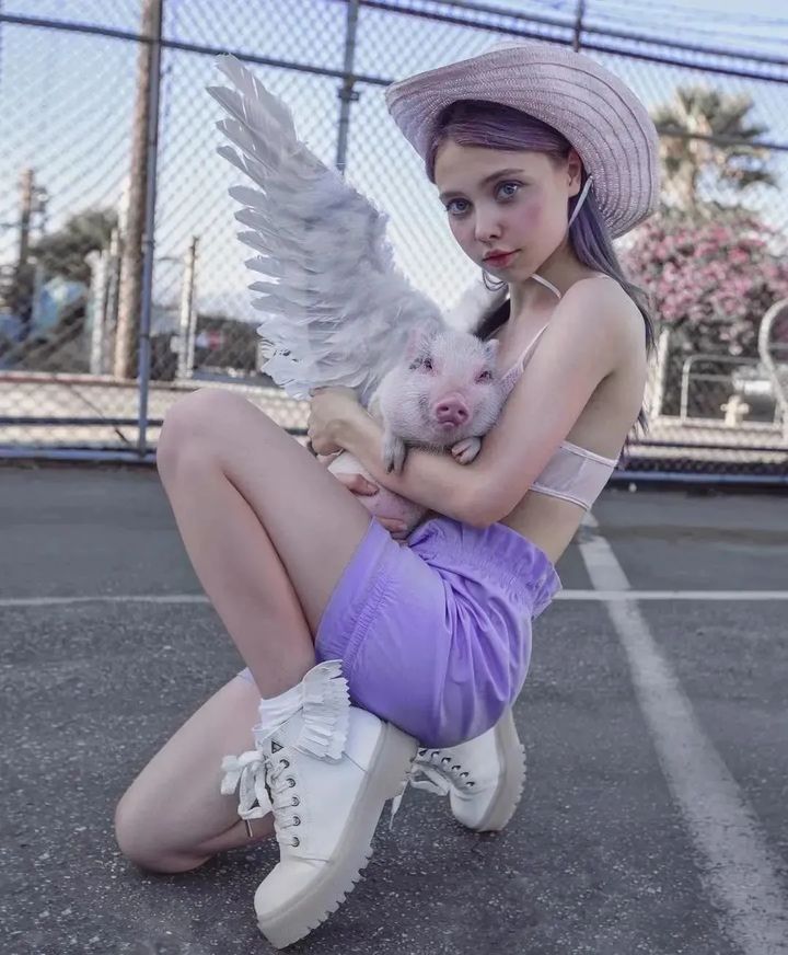 俄罗斯ellensheidlin的创意世界如鬼马精灵本马