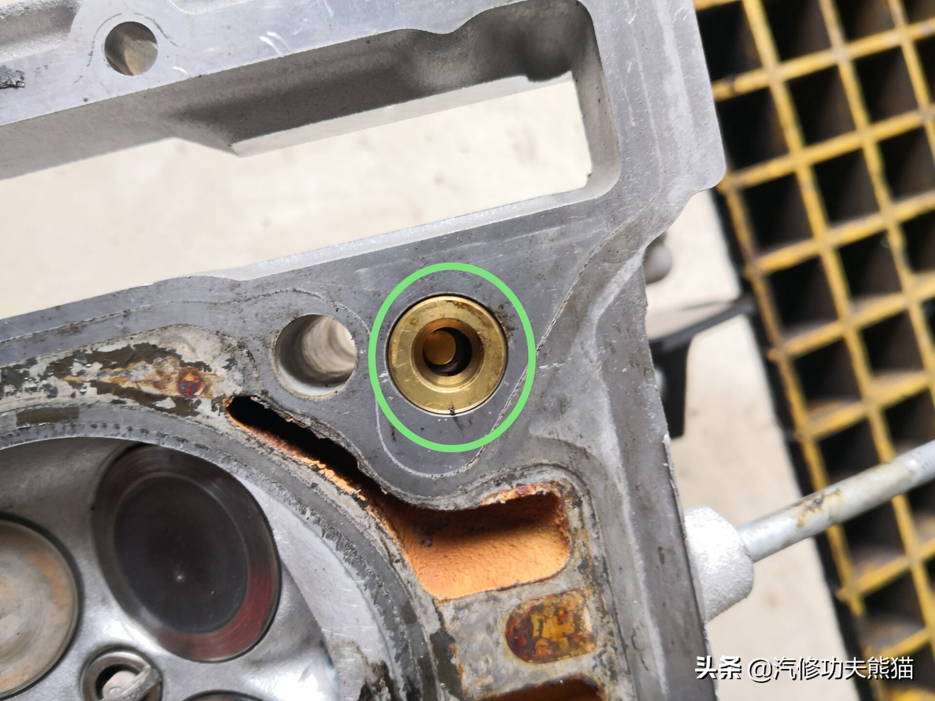 大众途观发动机烧机油维修多少钱,2010款大众途观严重烧机油