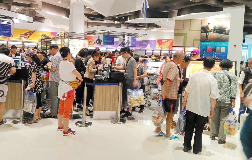 与意大利商人讨价旅游购物欧洲与亚洲国家不同的经营价值观