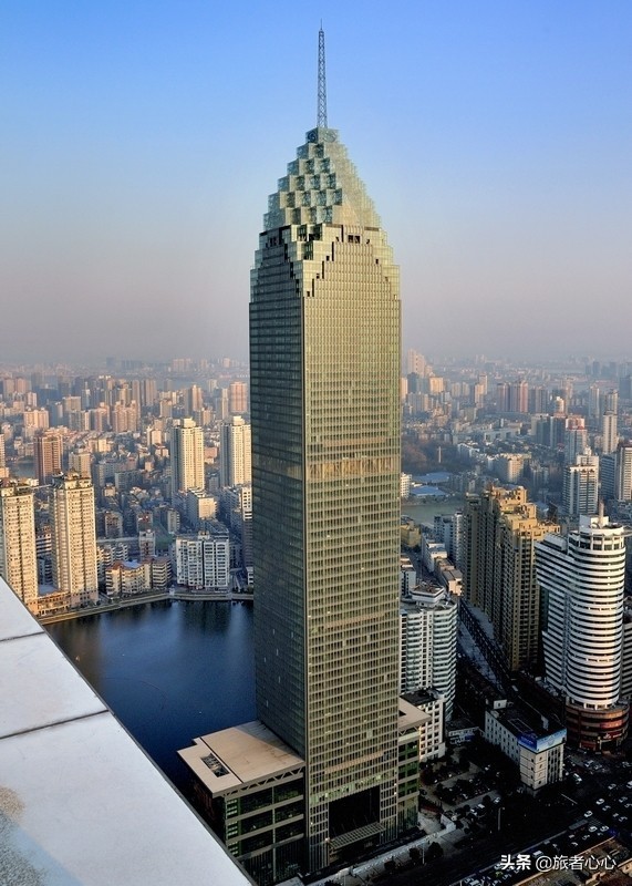 湖北建的第一高楼,湖北世界第一高楼