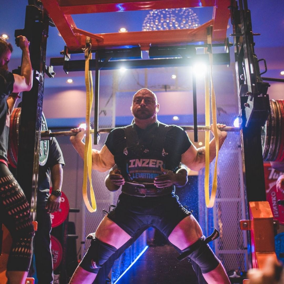 力量举无装备和有装备有啥区别,力量举前后对比