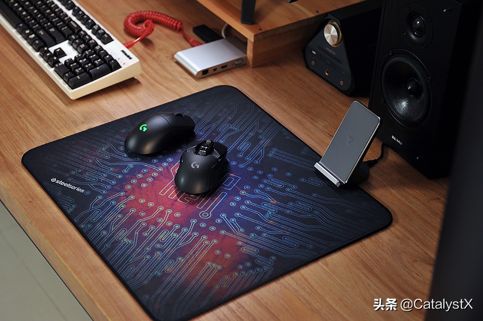 又是爬坑的一年—2018年里一路折腾过来的主力机桌面展示