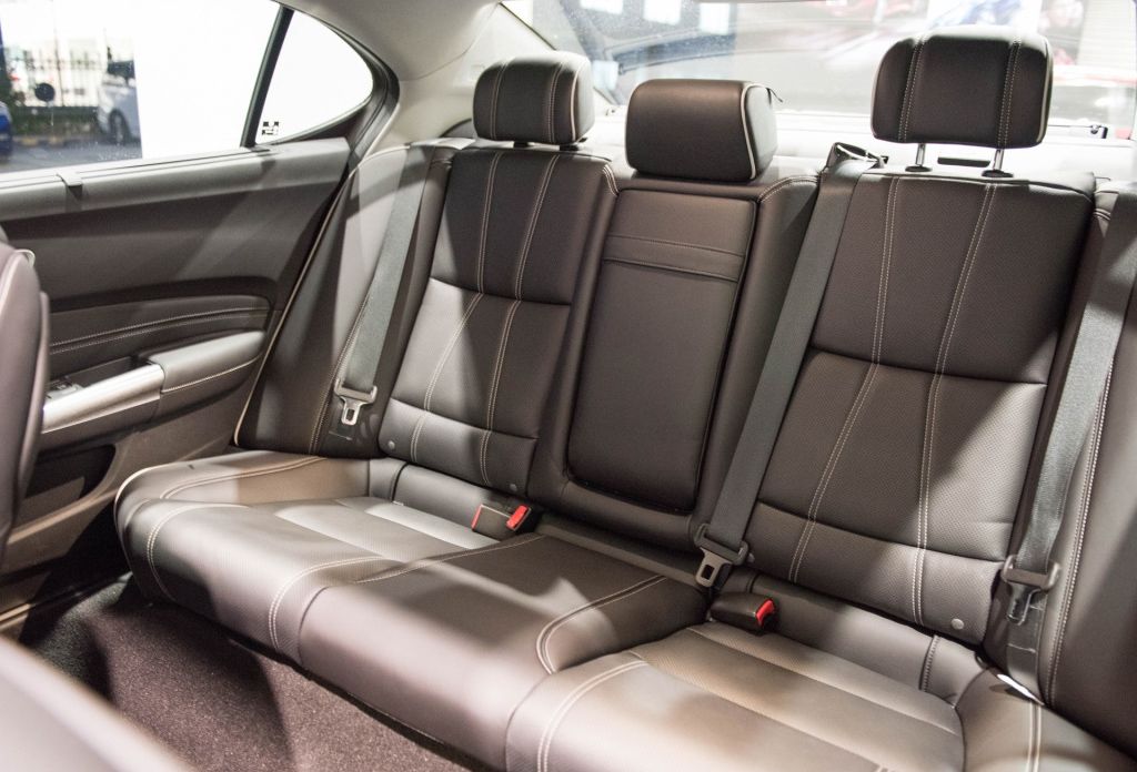 别样风情的英伦旅行顿挫强，买辆二手车要自己加装防撞梁