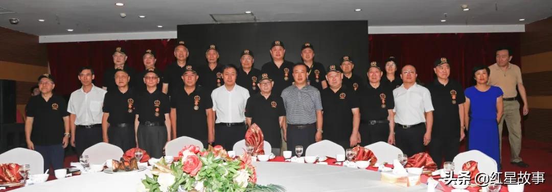 深切缅怀抗战烈士及英雄们,深切缅怀袁隆平同志