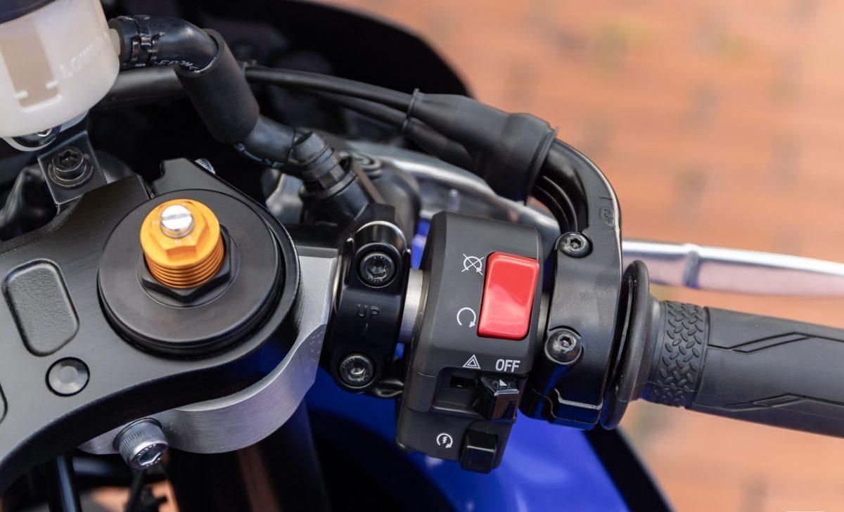 雅马哈r7马力机测试,雅马哈r7座高测试