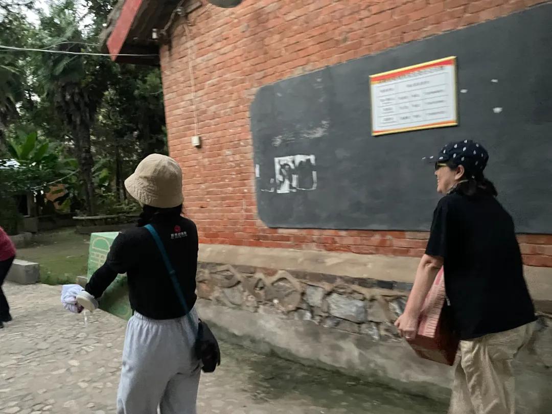 师父愿您一切安好,师父祝贺一切安好