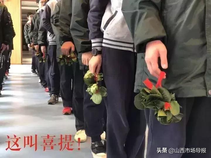 期末考试100分学校发奖状吗,期末考试100分拿奖状