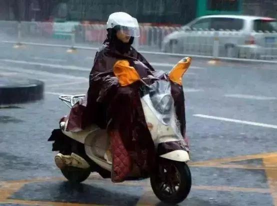 雨夜杀手电影,雨衣杀手完整视频