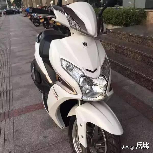 豪爵vr150e国四电喷踏板最高时速,豪爵vr150e和豪爵vr150的区别