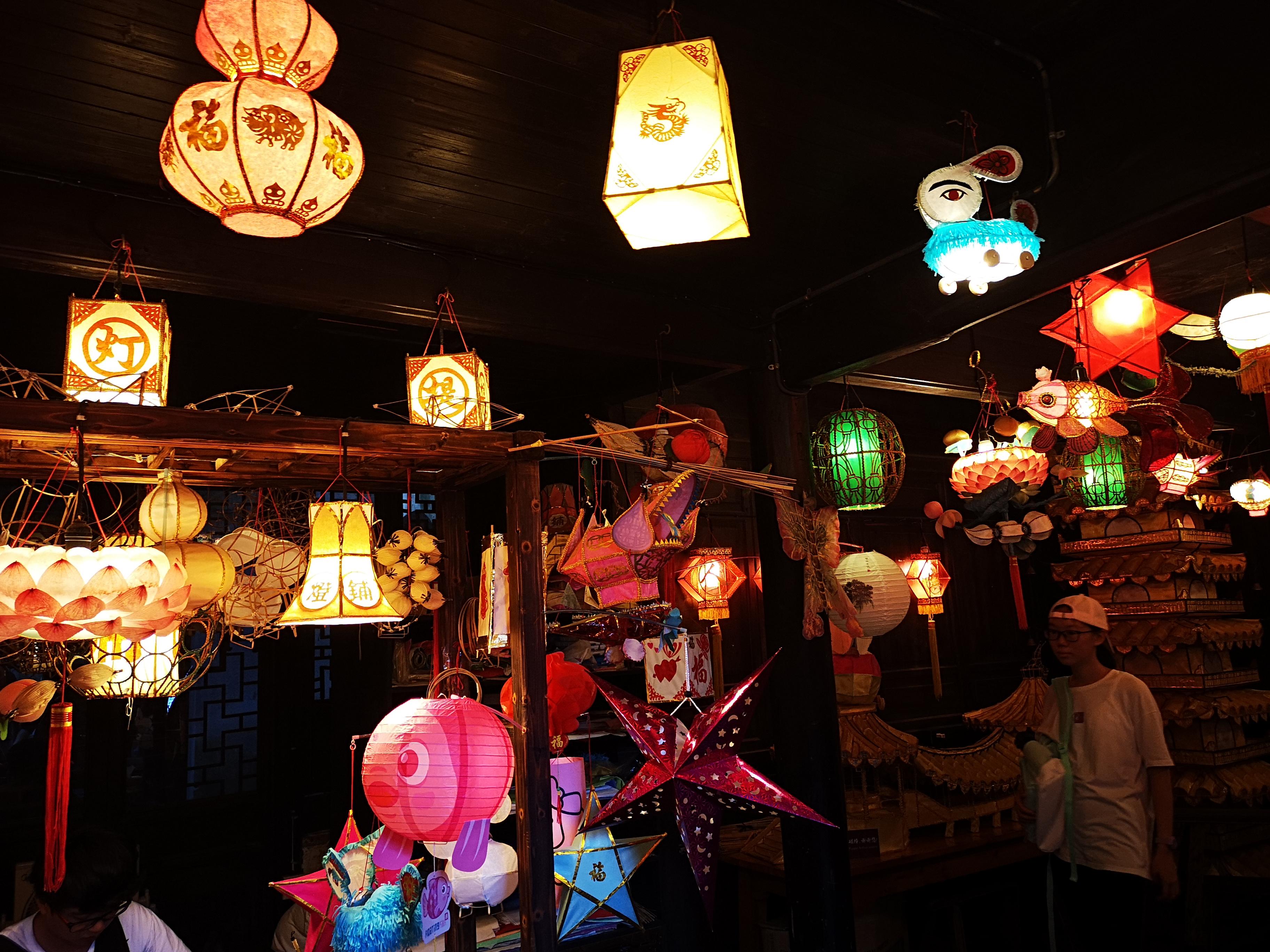 第一次去乌镇去东廊还是西廊,乌镇第一次旅游攻略