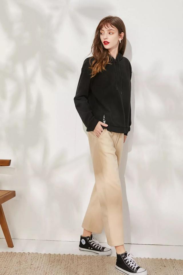 李维斯联名卫衣,李维斯联名小熊卫衣