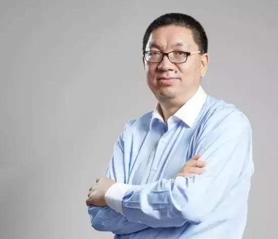 负债48亿想自杀，员工卖房帮他还债，8年后狂赚120亿，不死终会出头