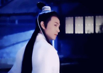 富家千金沦为打工者,富家公子堕落成乞丐