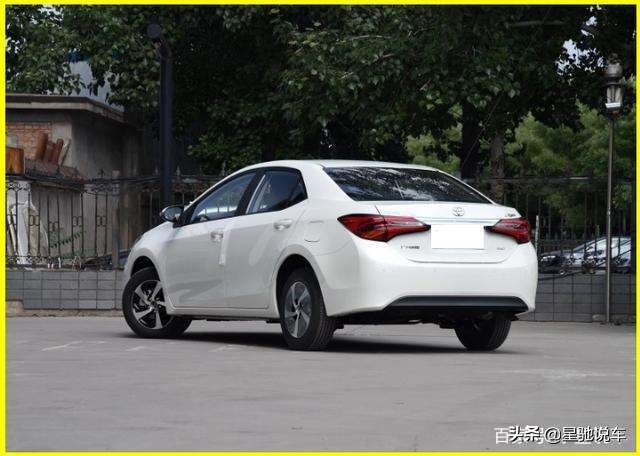 丰田卡罗拉油耗一公里多少钱啊,卡罗拉油电混合100公里油耗