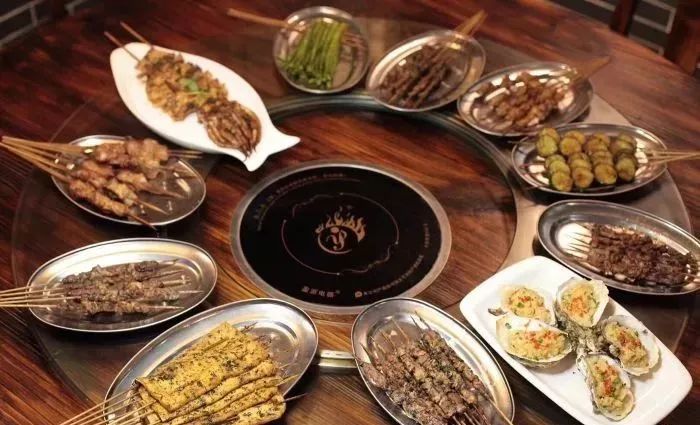 南宁偏僻巷子美食,南宁巷子里的湘菜