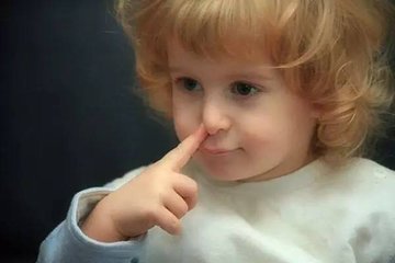 钧钧妈分享:新生儿吐奶、打嗝、腹胀、黄疸……,怎么办?