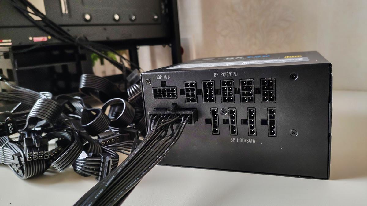 酷冷至尊c700m机箱装机,酷冷至尊k501l机箱追风者416