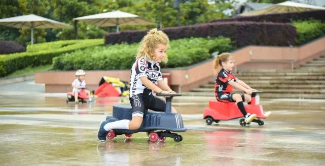 好娃娃儿童扭扭车,好娃娃扭扭车小朋友怎么骑