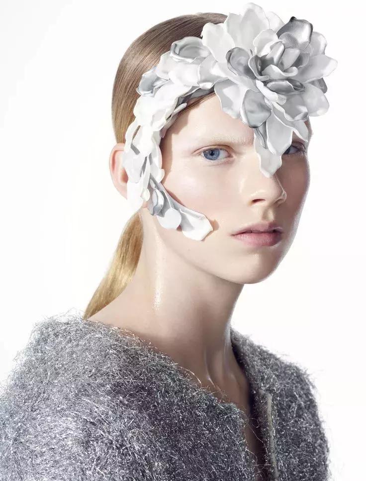 高级灰，经久不衰的百搭色，激情碰撞中造就诗意存在