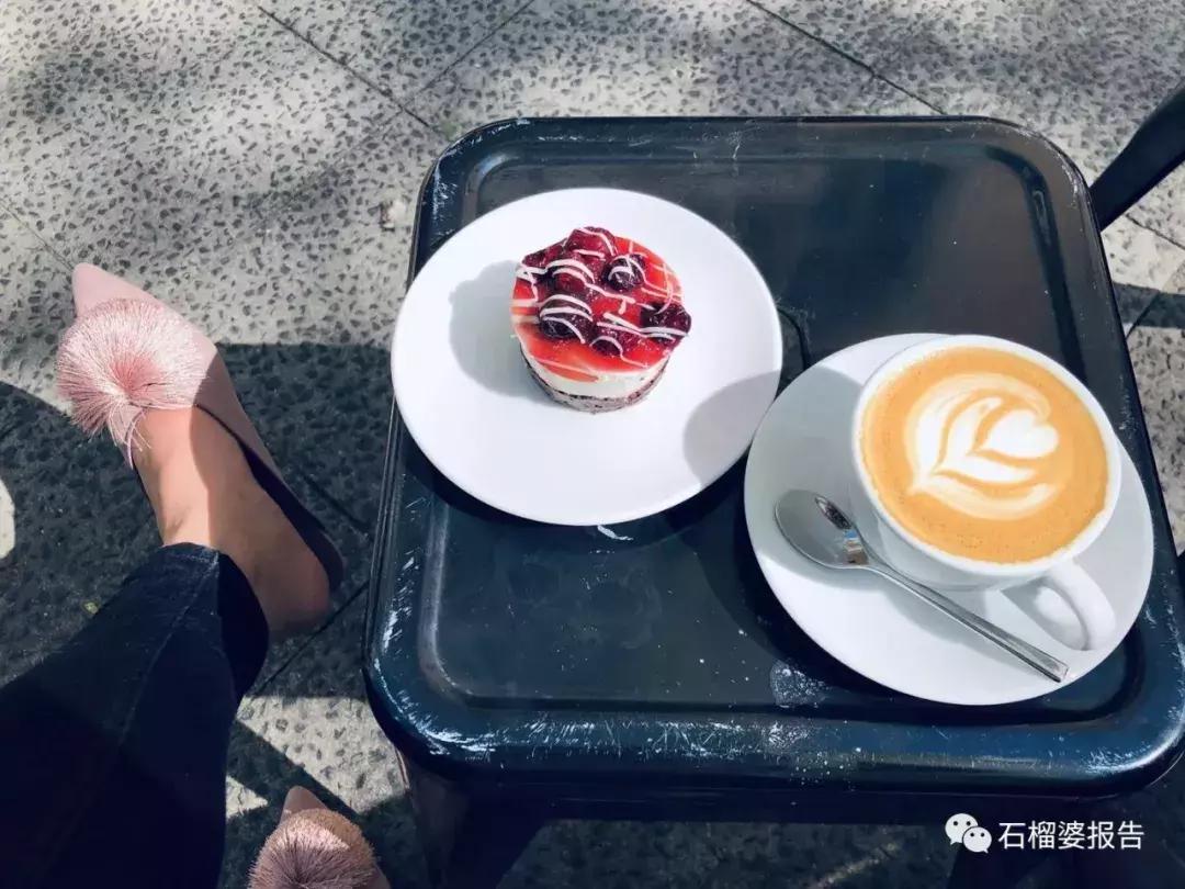 四月天凉鞋,四月凉鞋