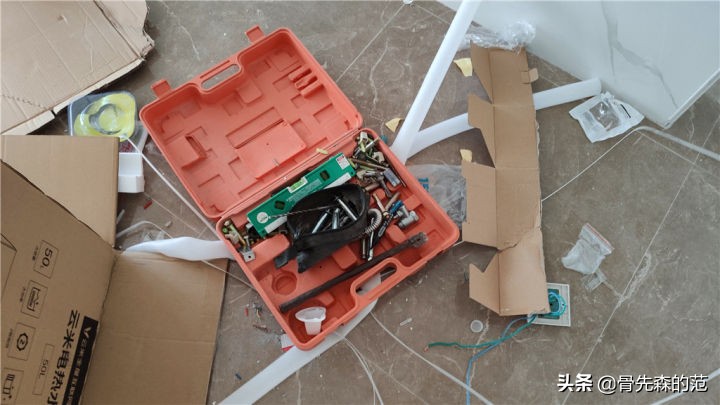 安装电热水器全过程,安装电热水器的步骤视频