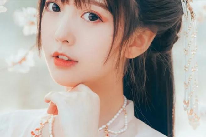 《太监也有爱》殷百里李明月「公公,求您疼我。」