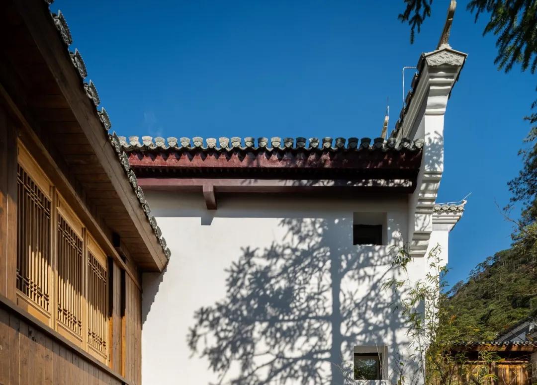 疫情防控取得阶段性胜利有序恢复,疫情胜利在望