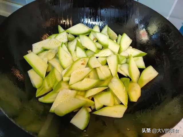 家常菜100道葫芦瓜简单炒菜,西葫芦瓜做菜的视频家常菜