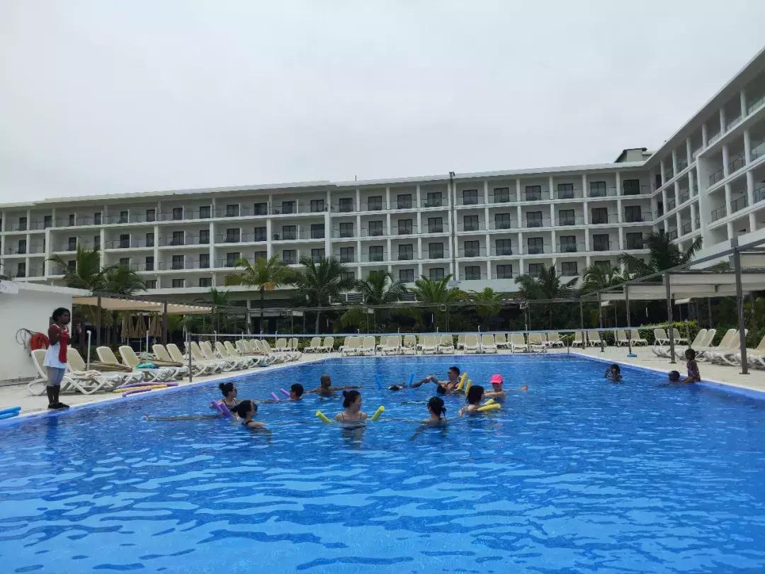 一生必去一次的神奇国度，榴莲白菜价，还有千与千寻里的海上火车