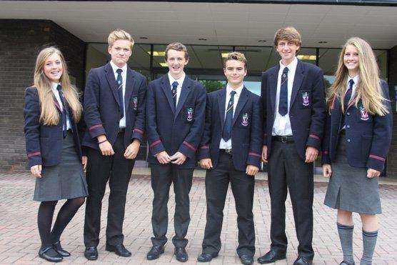 各国的校服哪个最好看,各国校服对比你觉得哪国的最好看