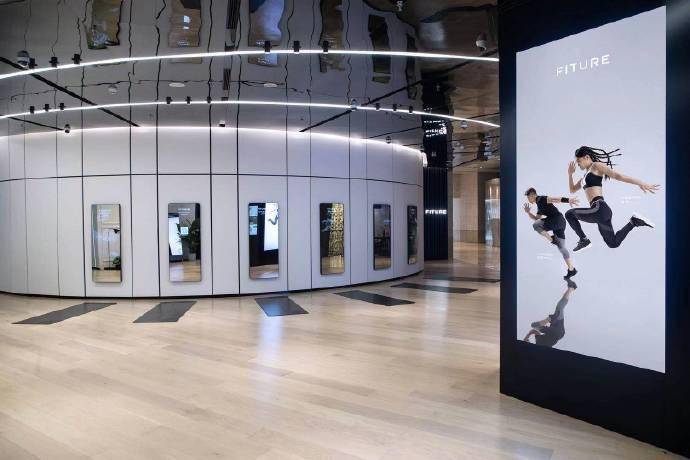 花8000块买一块镜子，就能在家自觉锻炼吗？