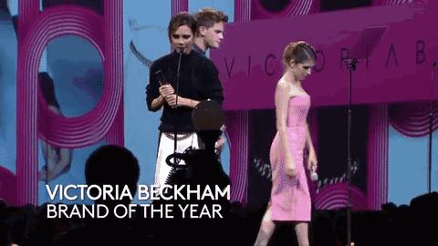 贝嫂健身动作,贝嫂的柔韧性有多强