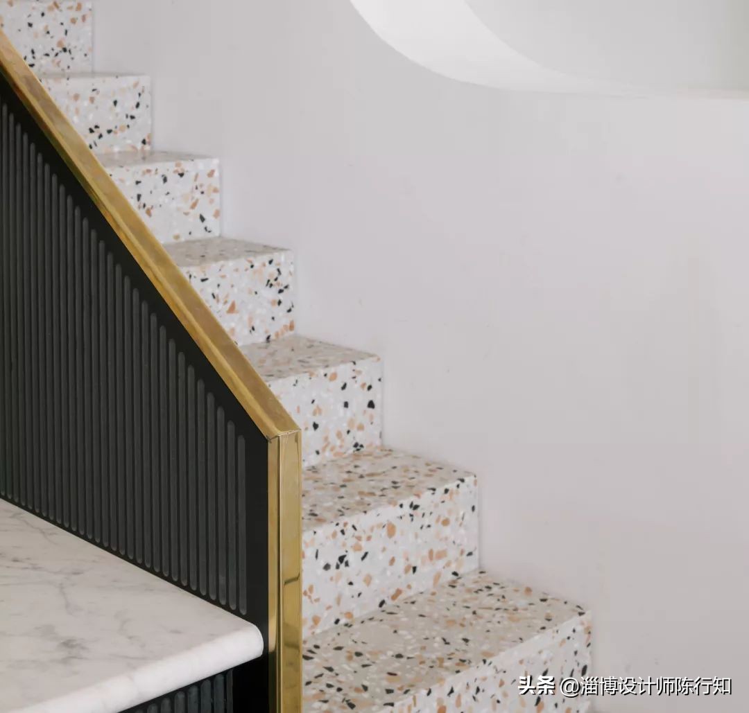 汽车油漆有水性漆跟油性漆嘛,水性漆和油性漆识别