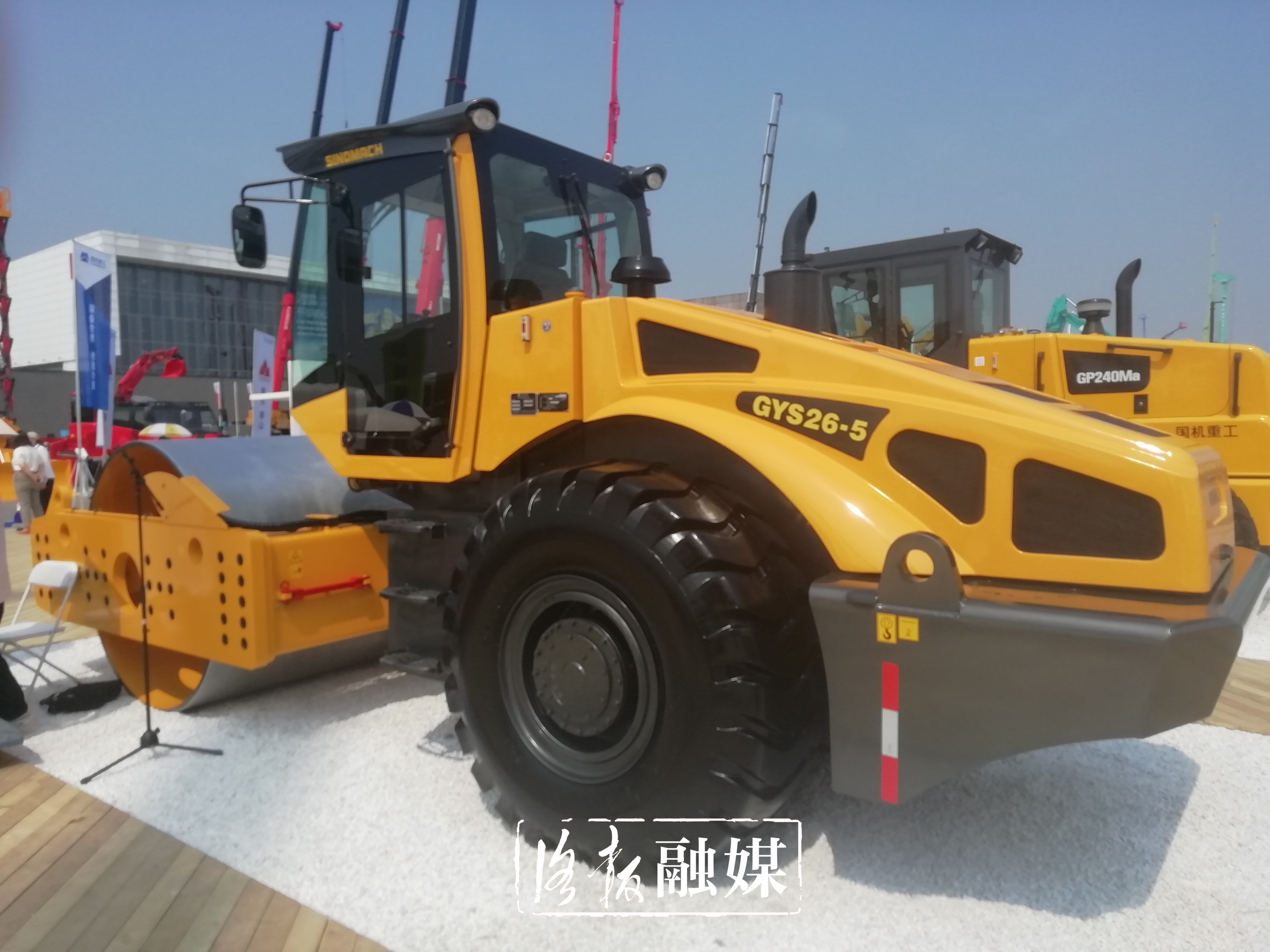 北斗定位压路机,能北斗定位的手机