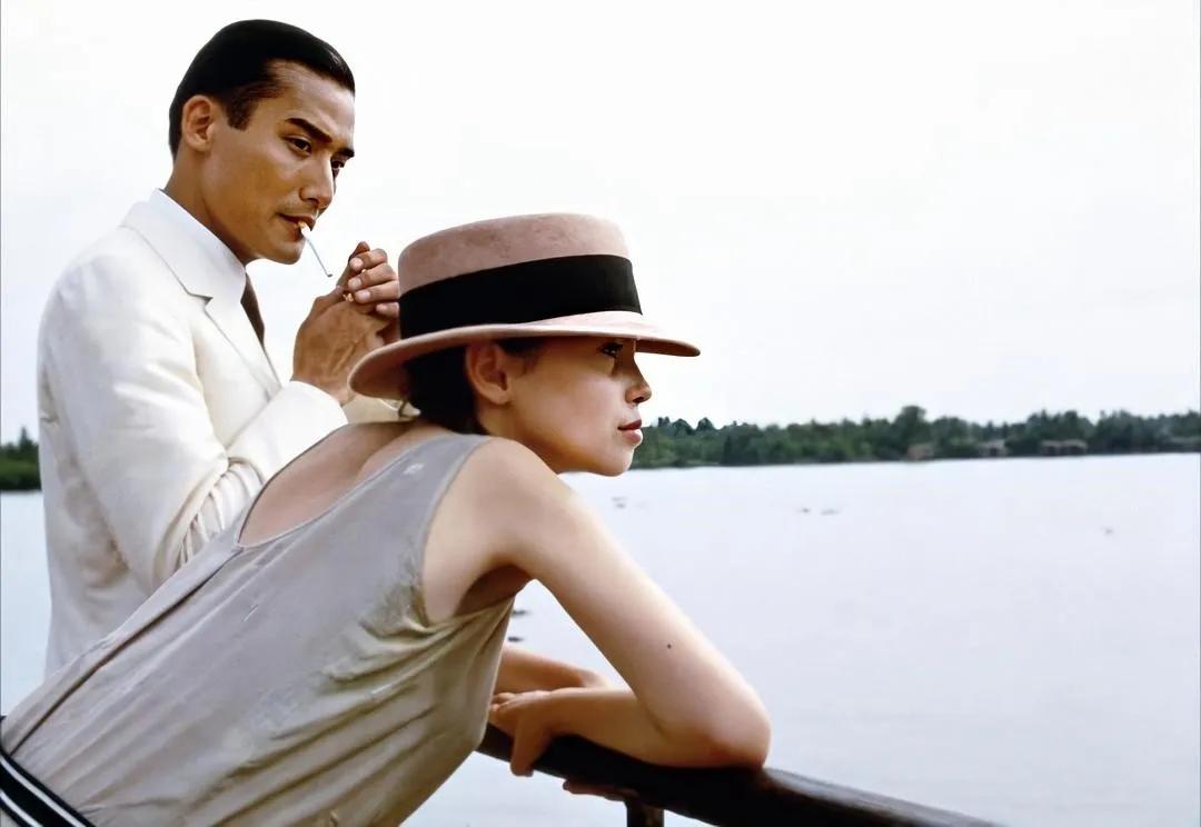 处处吻十六年前的歌,处处吻最好听的一首歌