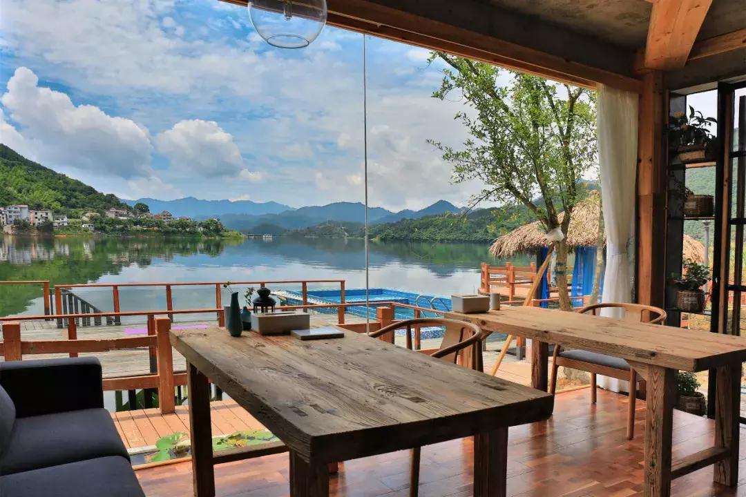 邂逅秋天的千岛湖！光看图已美醉，住这7家美宿避开人群赏湖景山色