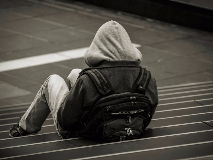 *毒冰**明明是兴奋剂*品毒**，为什么吸多了居然心境低落，思维迟缓？