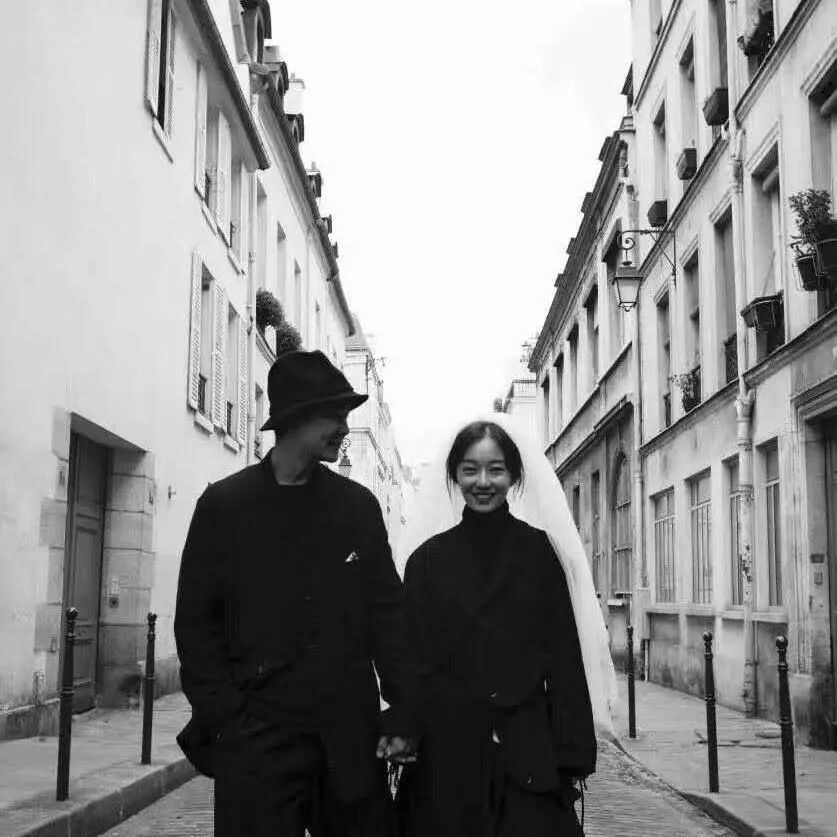 40岁单身女人要面对什么问题,单身的黄金年代如何面对爱情