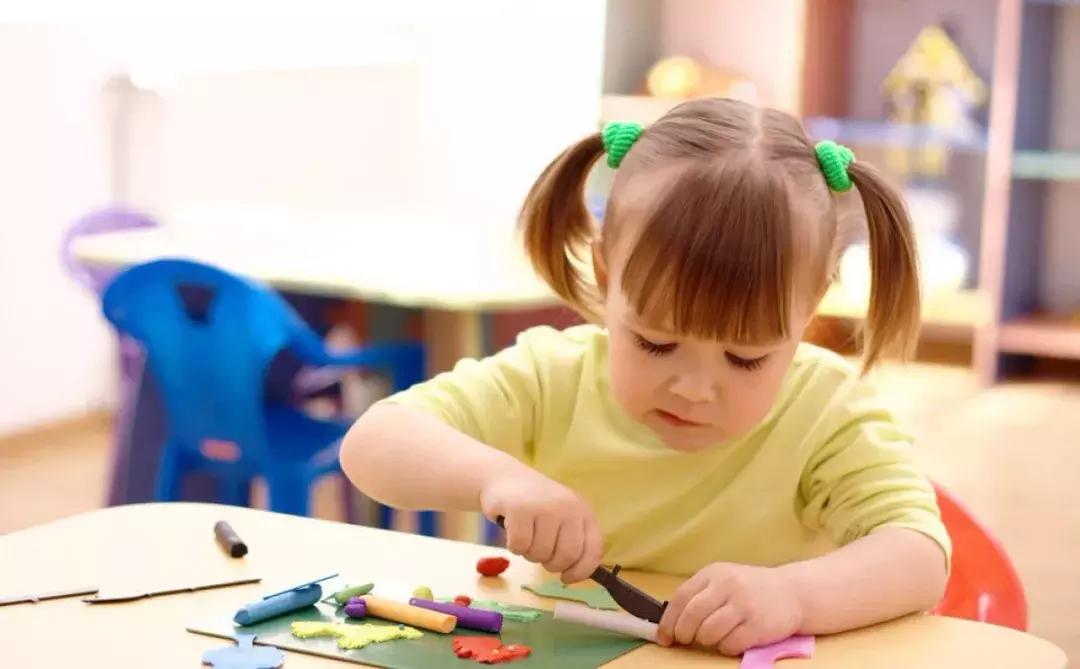 如何看待孩子超前教育,别急功近利的超前教育误导孩子