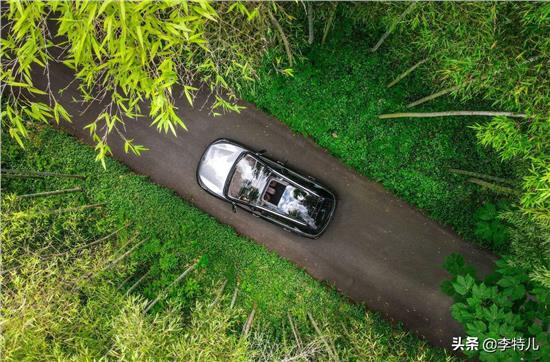 宝石蓝最好看的车型,宝石蓝车给人的感觉